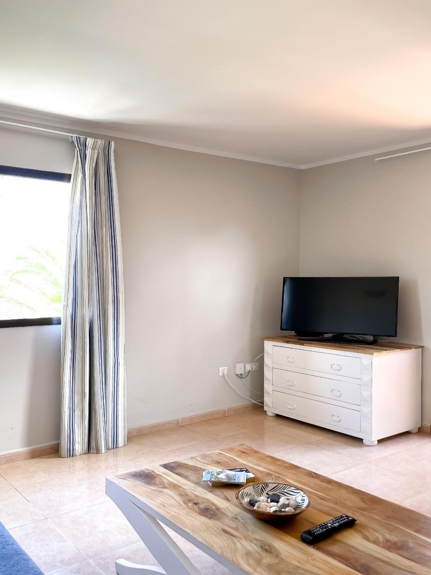 B-Rent Casa Angela Pool View Apartment Corralejo Exterior photo