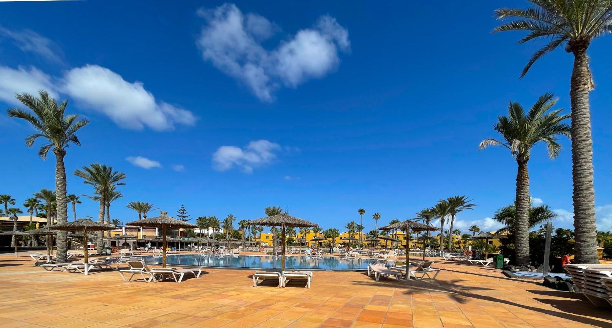 B-Rent Casa Angela Pool View Apartment Corralejo Exterior photo