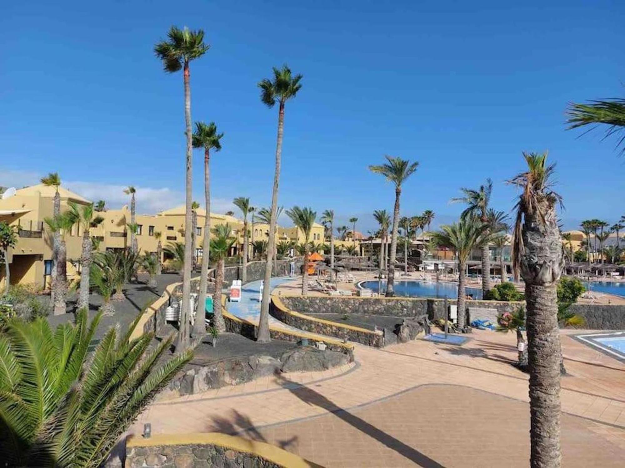 B-Rent Casa Angela Pool View Apartment Corralejo Exterior photo